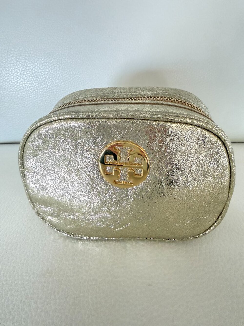 TORY BURCH METALLIC GOLD COSMETIC CASE MAKE UP BAG CLUTCH W LOGO